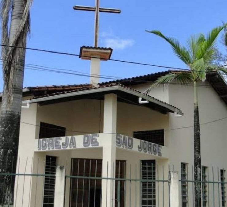 Em caminhada, devotos homenageiam São Jorge neste domingo em Salvador