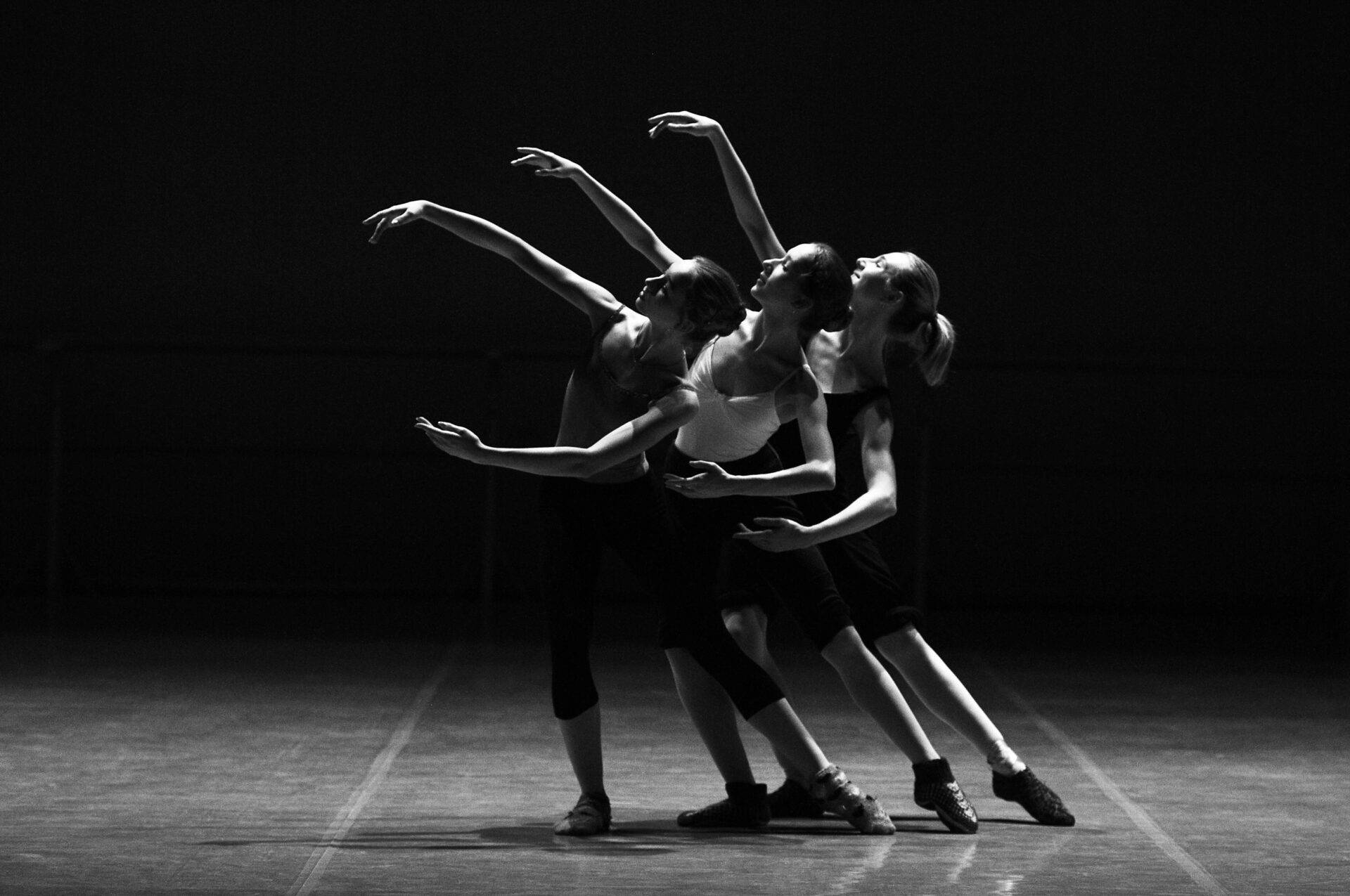 Teatro Gregório de Mattos celebra Dia Internacional da Dança com programação especial