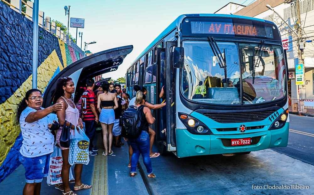 Prefeitura baiana aumenta passagem de ônibus em 1 real