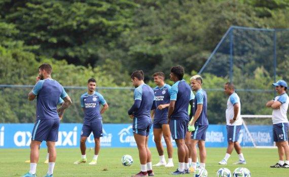 Bahia faz ajustes finais para enfrentar o Goiás pelo Brasileirão