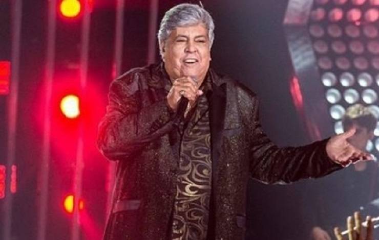 "Meu sangue ferve por você": Sidney Magal passa mal em show e tem atitude surpreendente