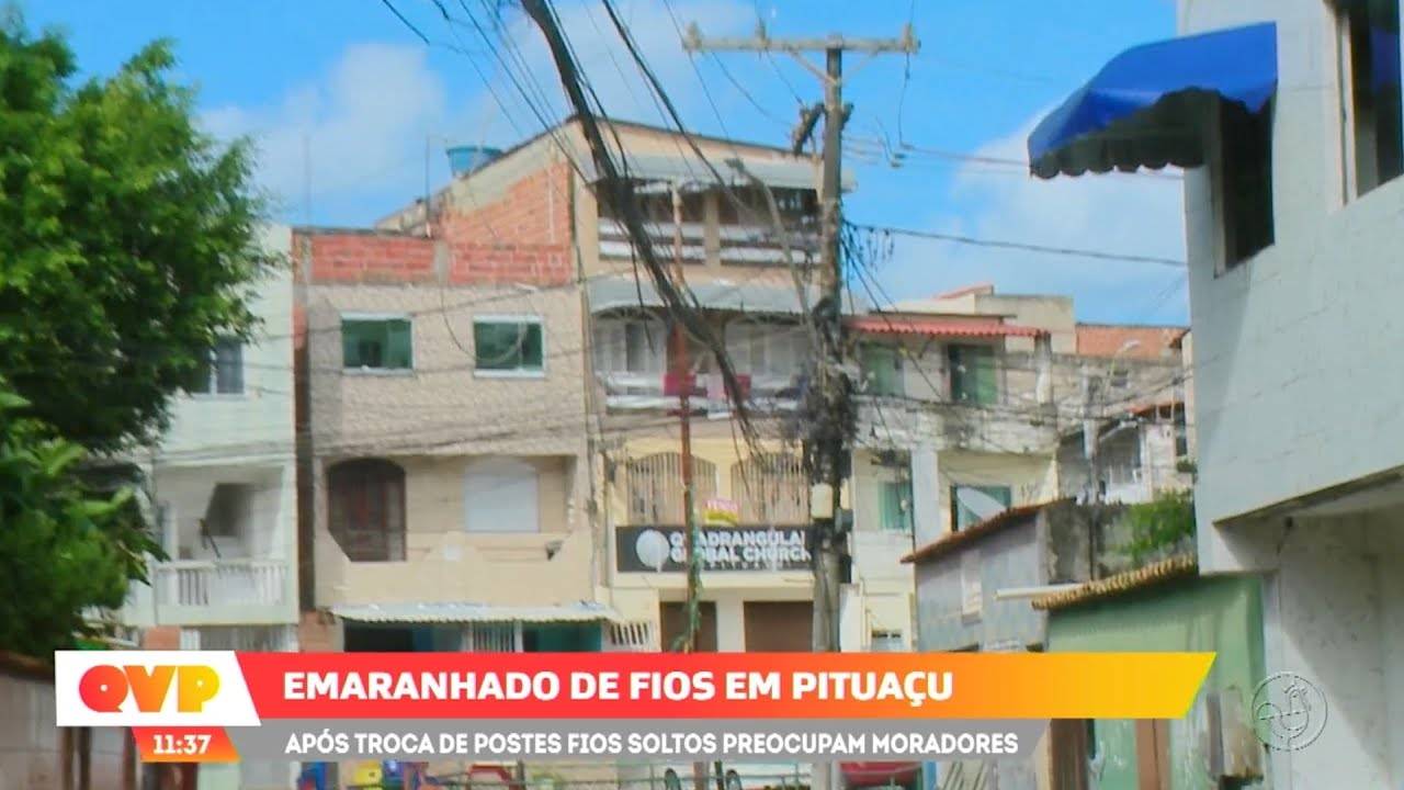 Moradores reclamam de fios soltos após troca de poste em Pituaçu