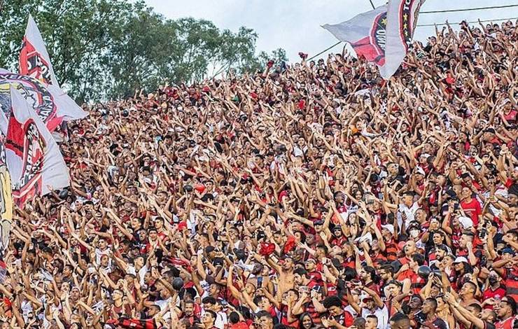 Vitória entra em campo com promessa de Barradão lotado; quase 30 mil pessoas são esperadas