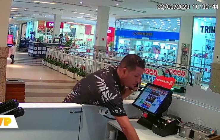 Homem flagrado roubando celular em shopping é identificado pela policia; entenda caso