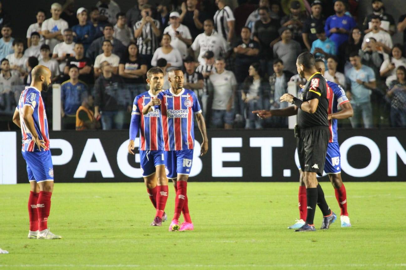 Bahia é dominado pelo Santos e sofre nova derrota no Campeonato Brasileiro