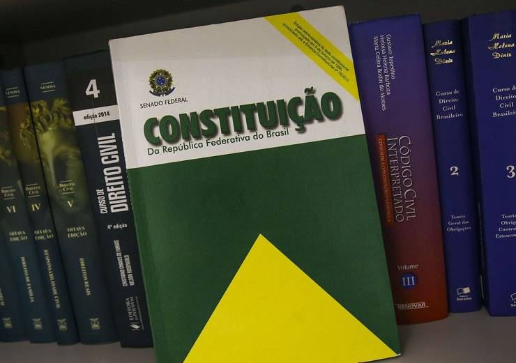 Constituição e Lei Maria da Penha ganharão tradução em idioma indígena