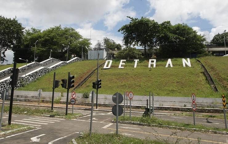 Maio Amarelo: mês que debate segurança no trânsito tem ações do Detran em Salvador