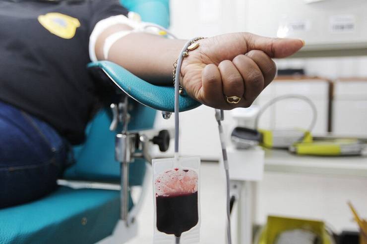 Com estoque crítico, Hemoba lança campanha para doação de sangue