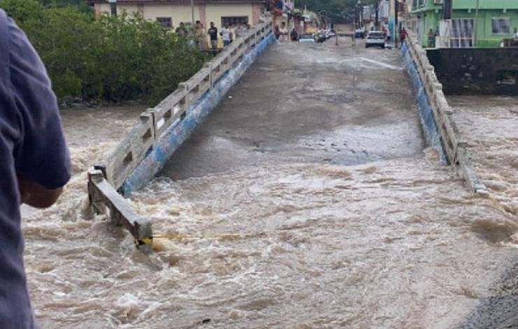 Mais oito cidades atingidas por desastres na Bahia entram em situação de emergência