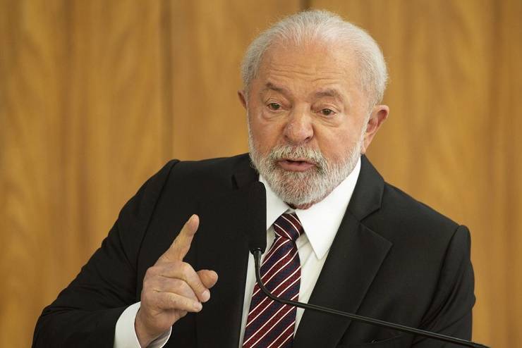 Anfitrião, Lula se reúne com presidentes sul-americanos em Brasília