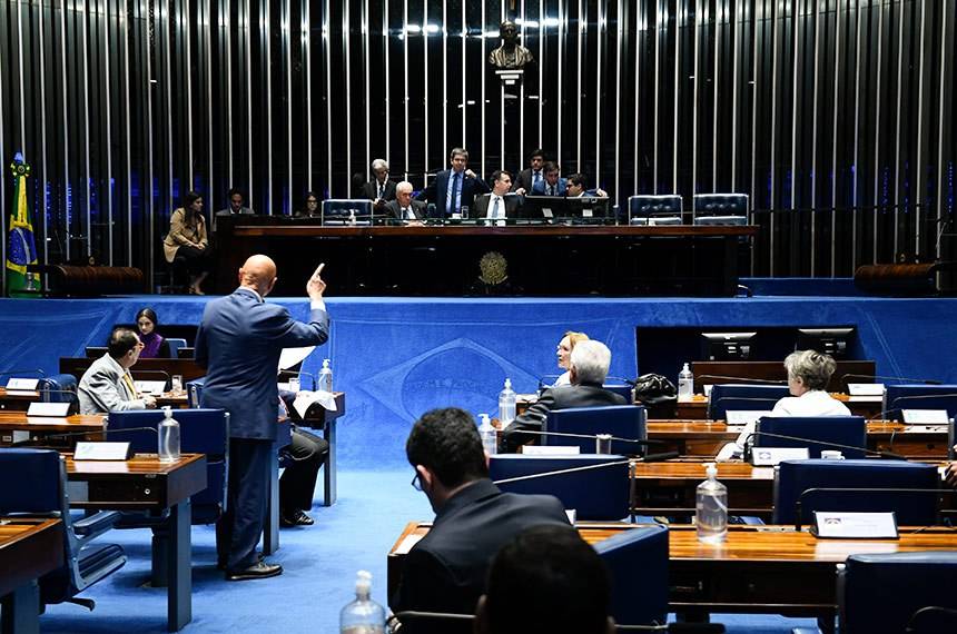 Nova regra para aposentadoria por periculosidade é aprovada no Senado; entenda