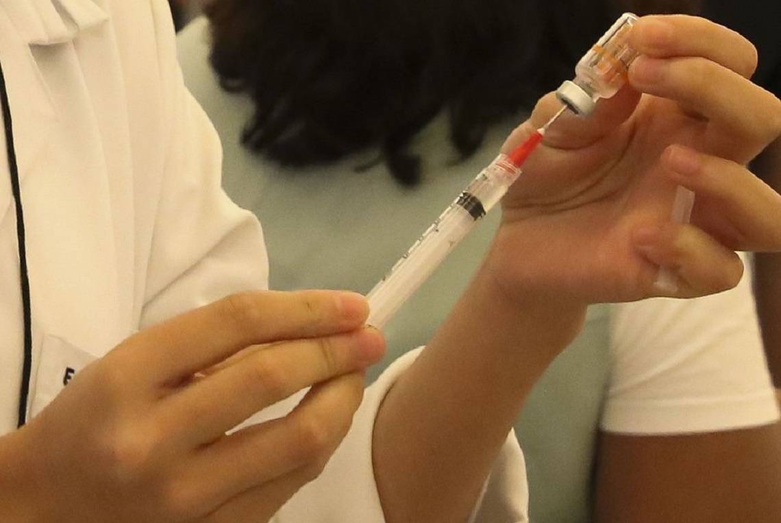 Horário da imunização contra a Covid-19 e Influenza é ampliado nesta quinta em Salvador