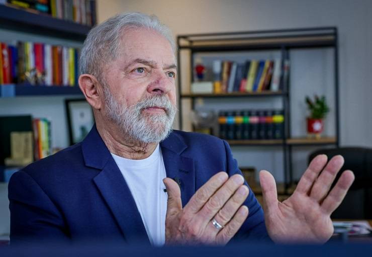 Pesquisa Ipec aponta que aprovação de Lula é de 37% e oscila para baixo