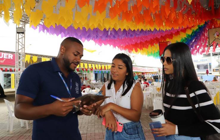 Turistas revelam aprovação ao São João da Bahia após pesquisa do estado