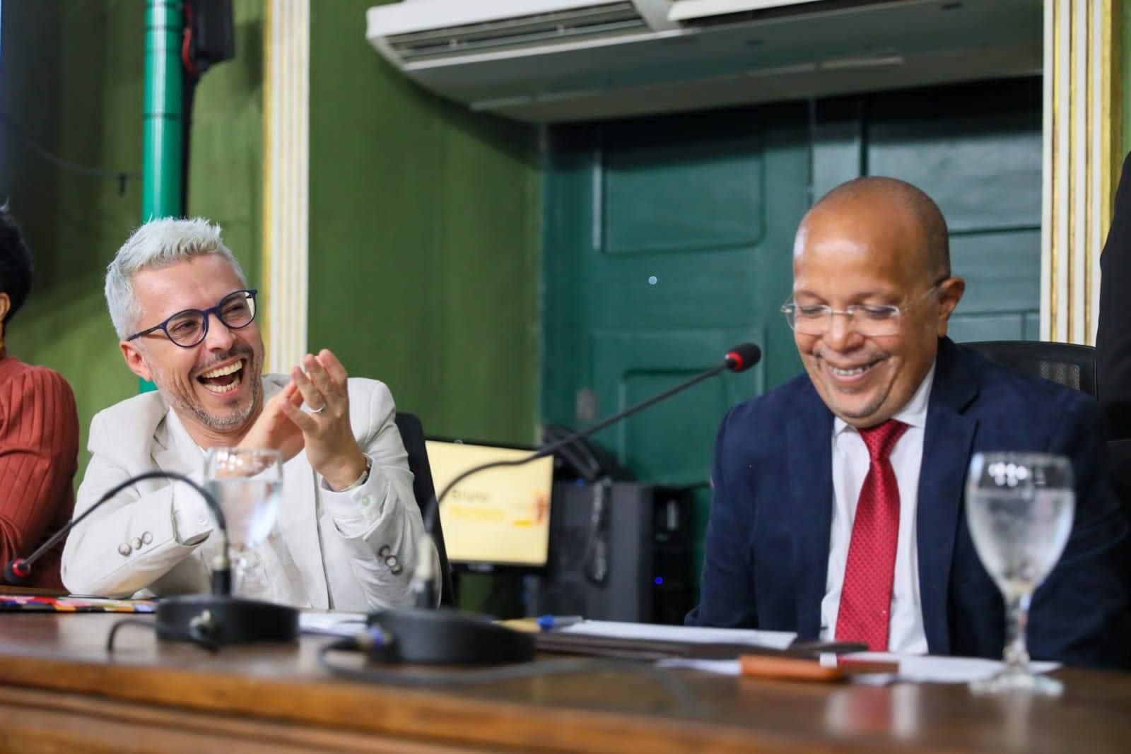 Entrega de título de cidadão soteropolitano a Bruno Monteiro é marcada por discursos em defesa da cultura