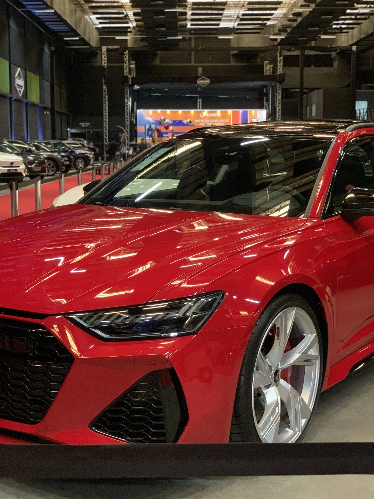 Com Ferrari rara, novidades da BYD e outras belas máquinas, Armazém Convention estreia exposição Super Carros