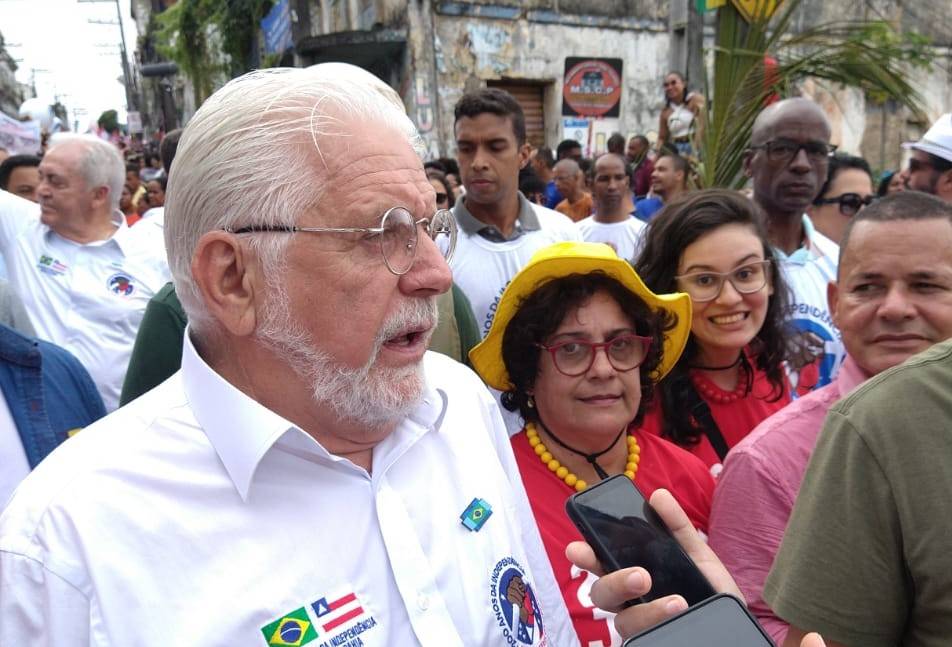 'União dos 3 poderes garantiu a democracia', afirma Jaques Wagner sobre ataques de 8 de janeiro