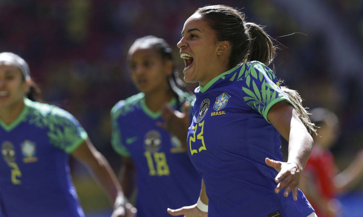 Brasil goleia Chile em último jogo antes da Copa do Mundo Feminina