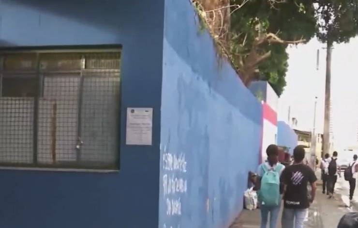 Homens invadem escola pública no bairro de Brotas e aulas são suspensas