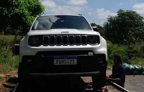 Carro de atleta do Bahia é encontrado pela Polícia Militar na Praia do Flamengo