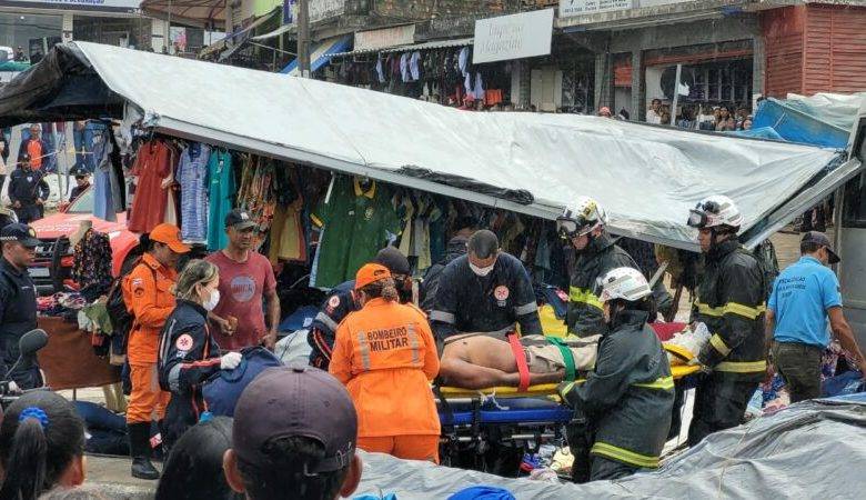 Acidente com micro-ônibus deixa um morto e um ferido em Vitória da Conquista