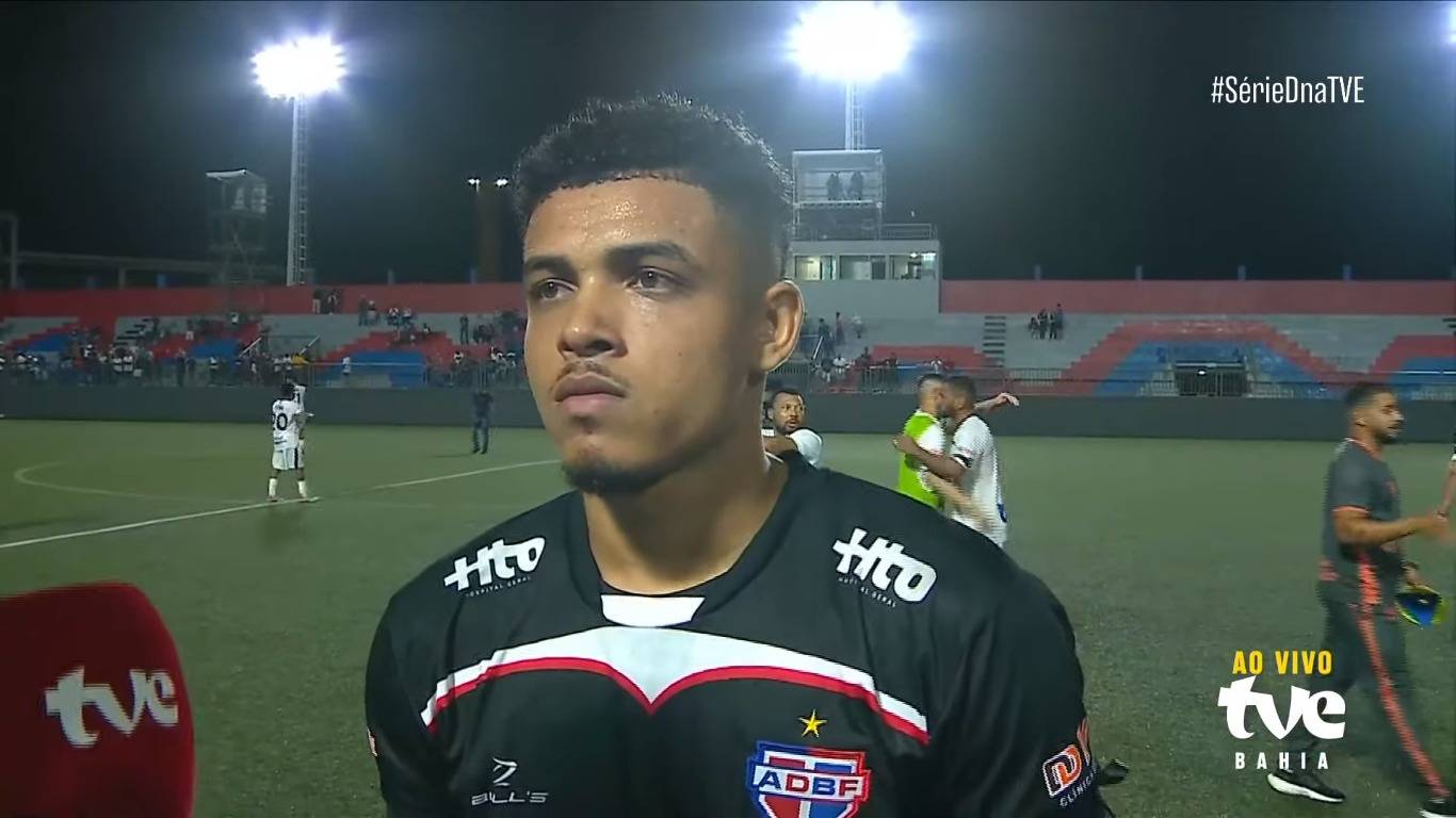 Goleiro do Bahia de Feira dedica vitória a Deon e prega foco para o jogo de volta