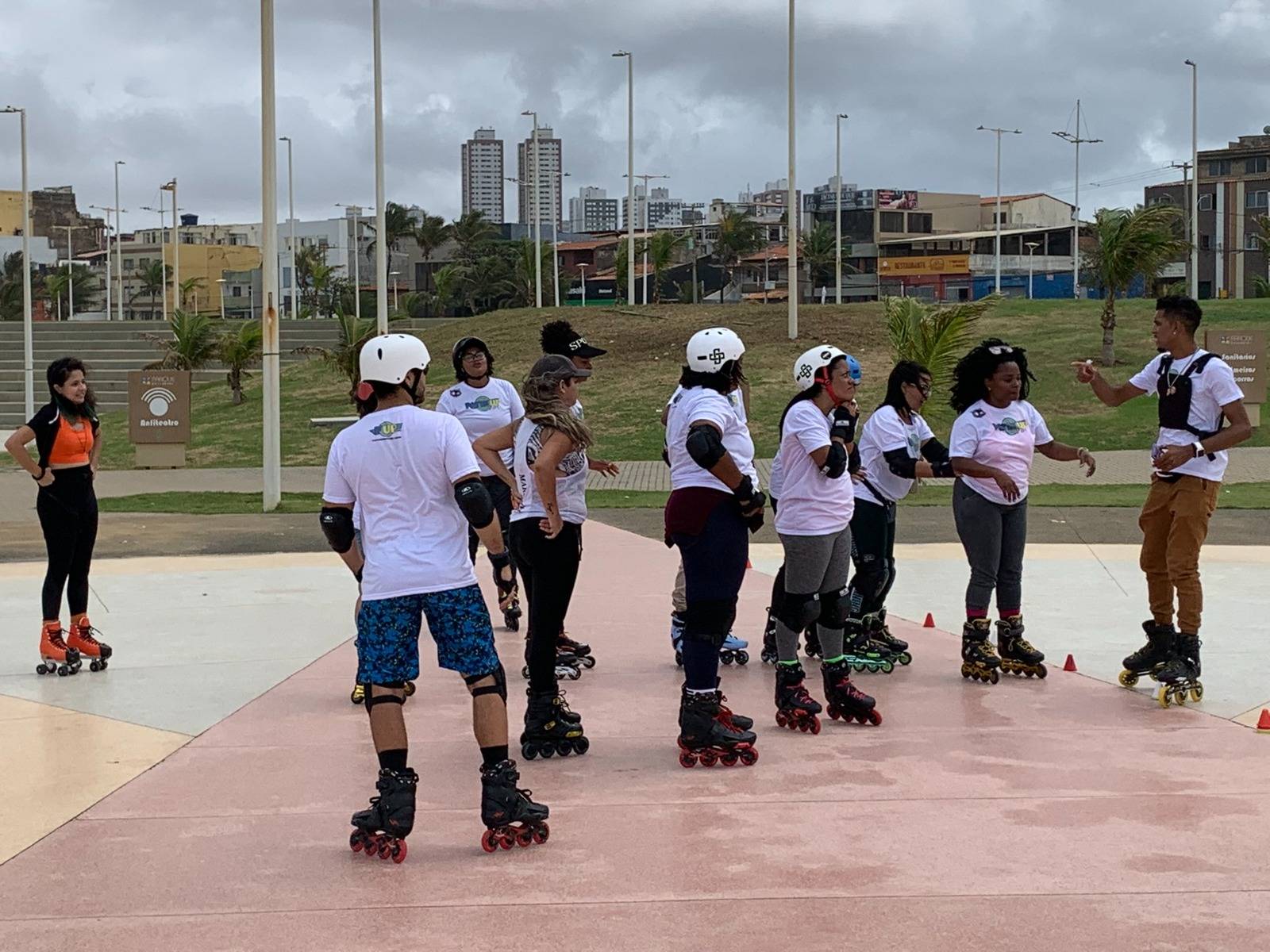 Evento beneficente de patinação arrecada rações para animais neste sábado (26) em Salvador