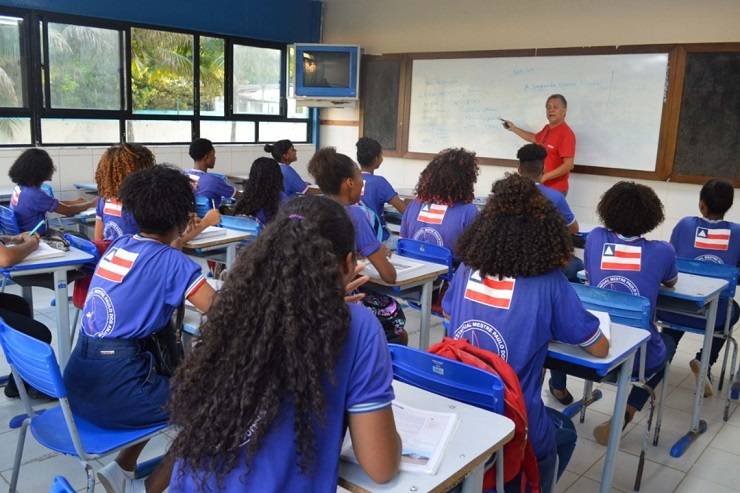 Professores da rede estadual da Bahia recebem valores de precatórios a partir de segunda-feira