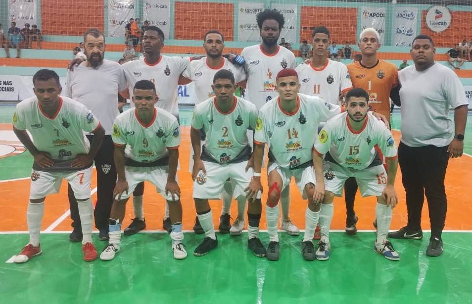 Equipe Fênix Cajazeiras representa a Bahia na segunda divisão da Taça Brasil de Futsal