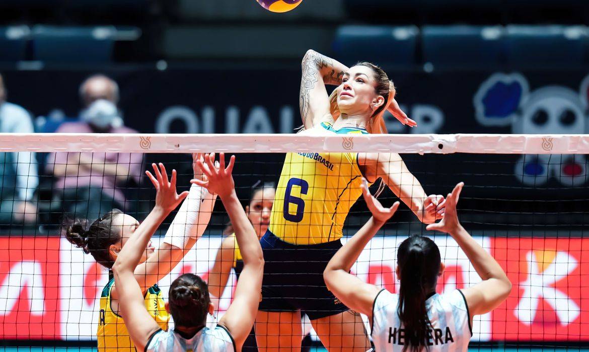 Vôlei feminino: Brasil vence Argentina na estreia do pré-olímpico