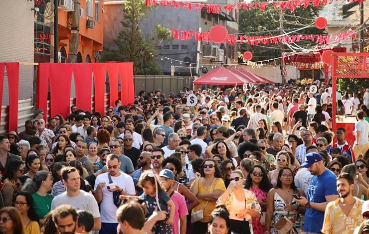 Festa de San Gennaro movimenta as ruas do Rio Vermelho