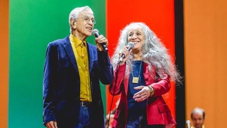 Caetano Veloso e Maria Bethânia farão turnê juntos em 2024, diz jornal