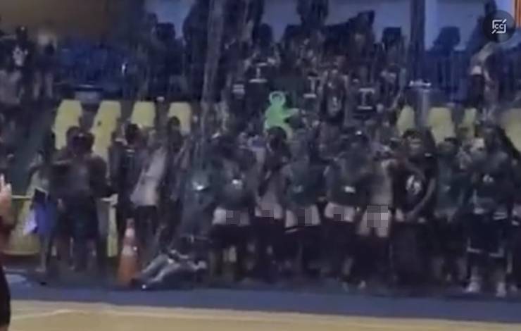 Vídeo: estudantes de medicina se masturbam diante de jogadoras de vôlei