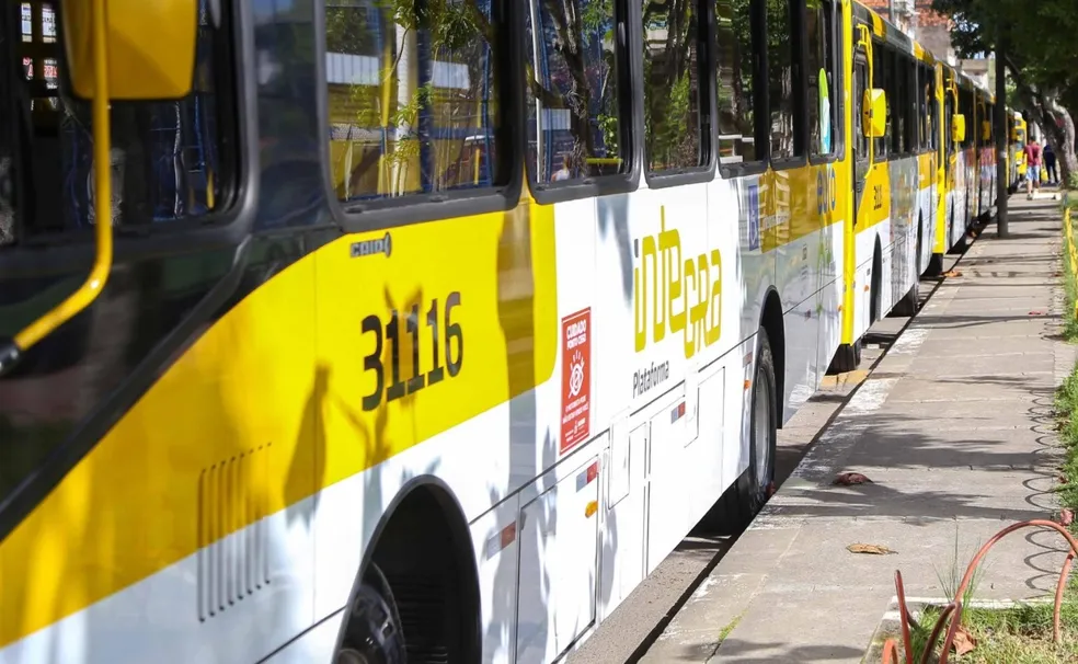 Nova linha do BRT provoca mudanças em pontos de ônibus na Pituba; confira as alterações