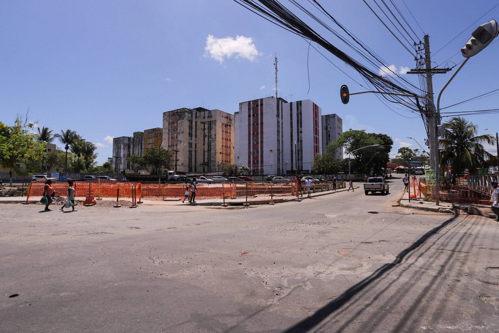 Obra altera trânsito no centro de Lauro de Freitas a partir desta terça (17)