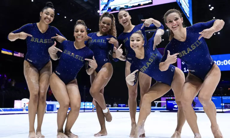 Equipe feminina do Brasil fatura prata inédita no Campeonato Mundial de Ginástica