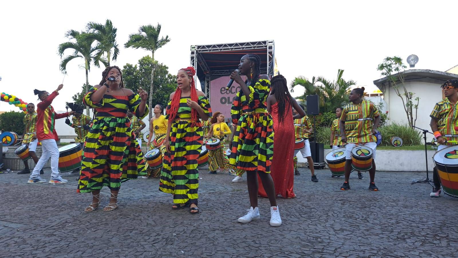 Suíca defende atuação da Escola Olodum: 'São 40 anos de resistência e atividades de formação do povo negro'