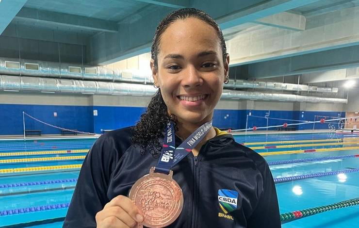 Em Busca da Medalha: conheça a nadadora baiana que já está com passaporte carimbado para o Pan-Americano de Santiago