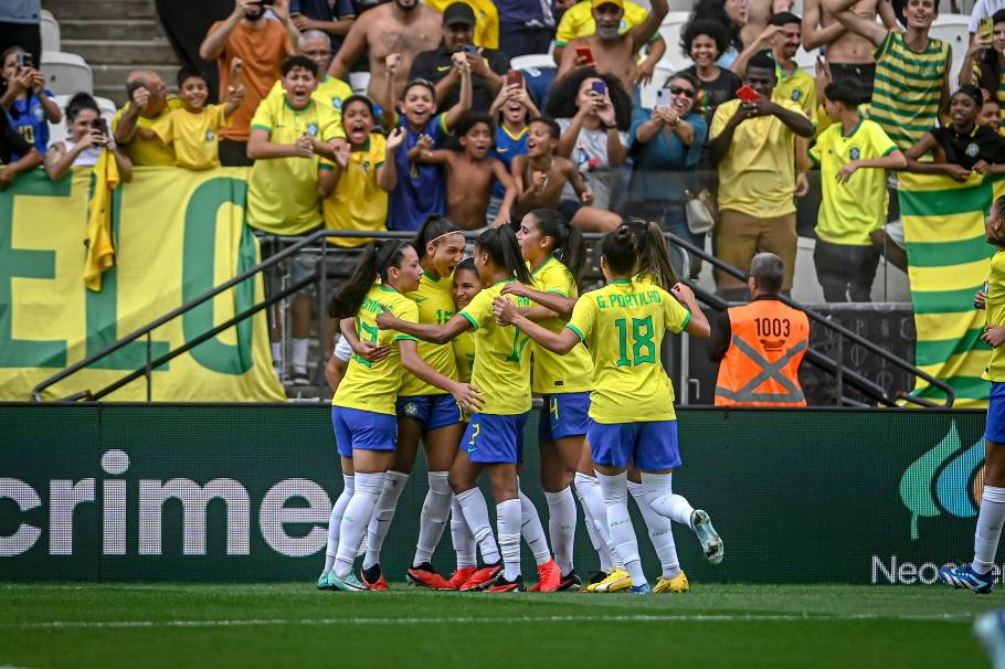 Com gol nos acréscimos, Brasil derrota Japão em amistoso na Arena Corinthians