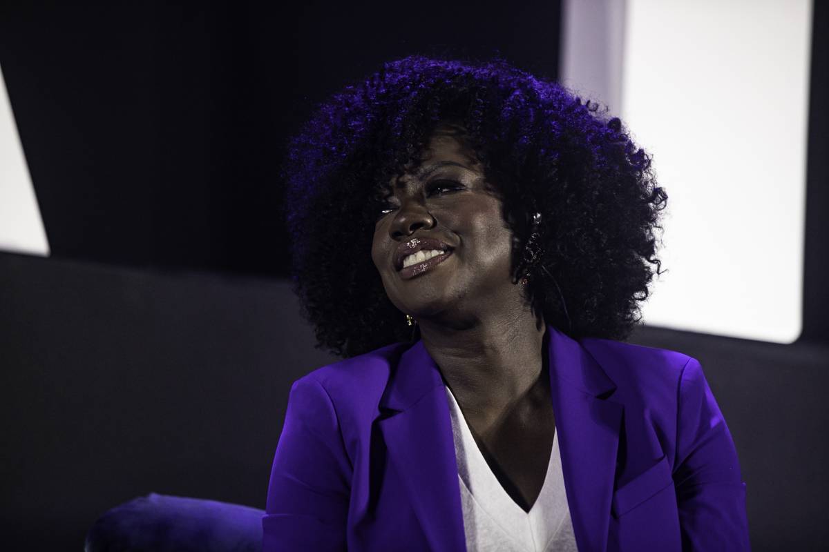 'Mulheres pretas têm sido sexualizadas na tela, vistas como complicadas e confusas', diz Viola Davis em Salvador