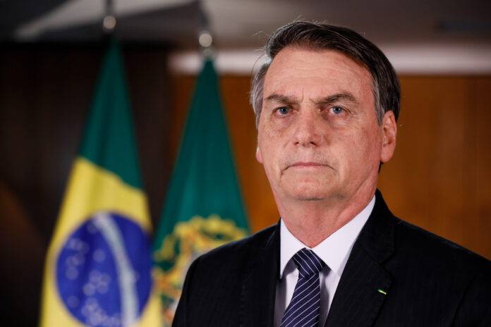 Bolsonaro diz que pagou R$ 72 mil em multa por ataque a jornalistas