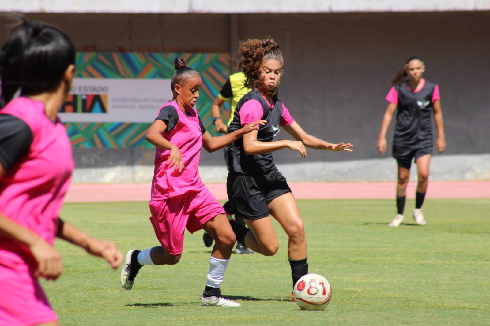 Estádio de Pituaçu recebe final da Copa Loreta Valadares de Futebol Feminino