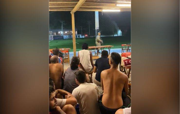 Após tiroteio, homem acaba preso e menor é apreendido em arena esportiva