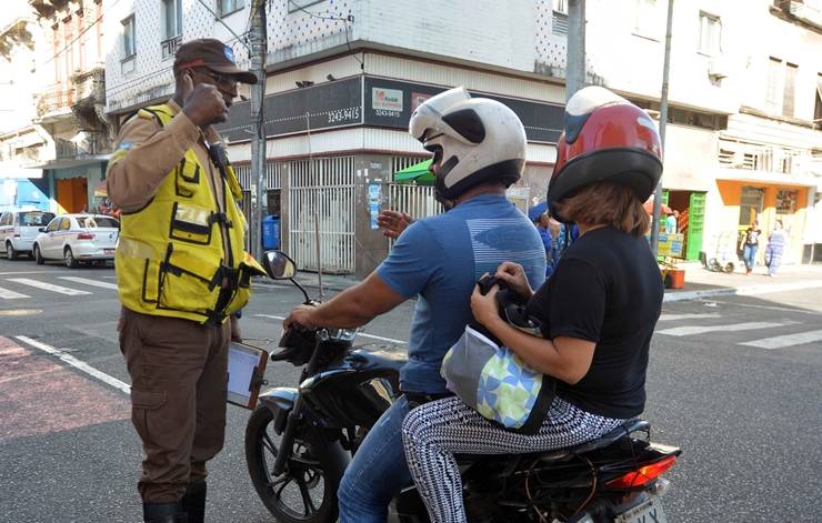 Transalvador intensifica fiscalização a motociclistas em até o fim de dezembro