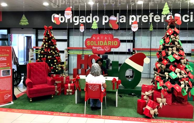 Natal Solidário: campanha da Ferreira Costa arrecada brinquedos para crianças baianas