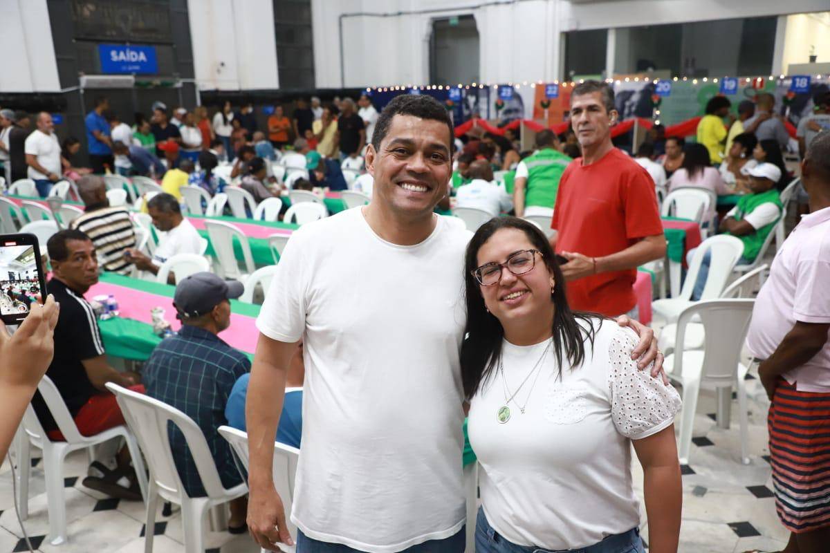 Prefeitura realiza ceia natalina para pessoas em situação de rua