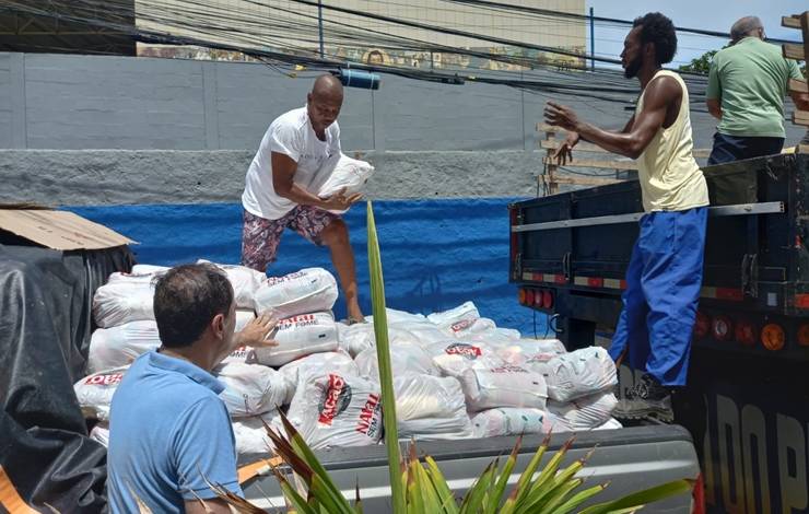 'Natal Sem Fome' distribui 2 mil toneladas de alimentos em todo o país