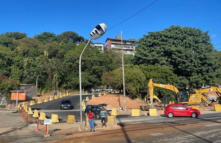 Por obras do BRT, retornos são alterados na Avenida Juracy Magalhães; saiba mais