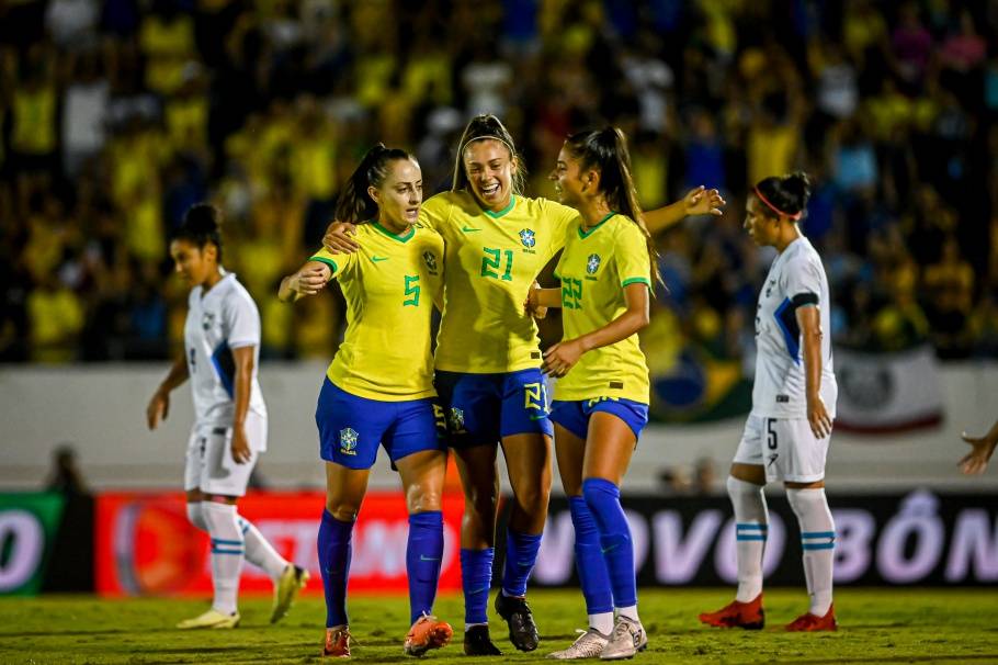 Seleção Feminina disputará a Copa Ouro com time titular nos Estados Unidos