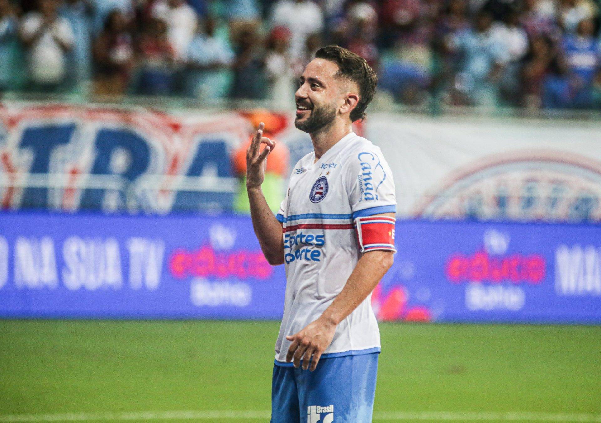 Com gol na estreia, Everton Ribeiro comanda goleada do Bahia sobre o Jacobina